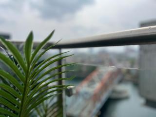 Luxury Condo with River Views Sleeps 6 - Manchester - 6