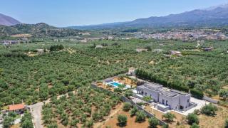 Nostra Terra Villa, 2-acre Secluded Nature Escape, By ThinkVilla - Perama - 8