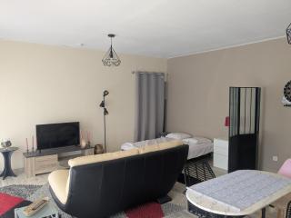 studio ensoleillé - Beaucaire - 4