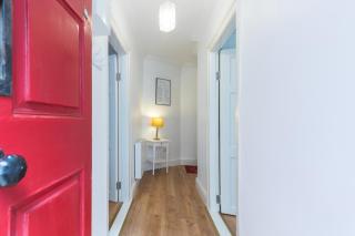 10 Seconds to Main Street! - Wexford - 7
