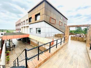 Monarch Express, Sri City - Tada - 0