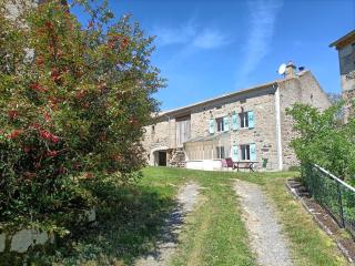 Maison de village - - 6