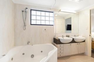 Parkside Southbank 2bed Villa - 3