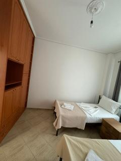 Natasha's Apartments - Sarandë - 5