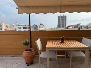 Eliá Estudio con terraza, confort y ubicación estratégica en Atenas - 0
