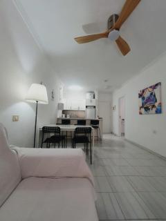 Alquilaencanarias-Medano Colon Center, near the beach - 3