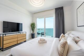 La Vie Jumeirah Beach Residence 3 Bedroom Beachfront Apartment with Palm Views - 6