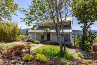 Grandview Get-A-Way - White Salmon - 8