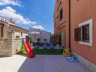 Cute Apartment with pool and BBQ - 5