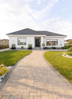 Amavi Homes With Garden - Alba Iulia - 0