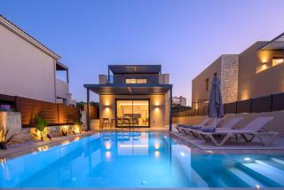 Petrus Luxury Villas in Old Hersonissos - 3 Bedrooms & 3 Bathrooms - Chersónissos - 4