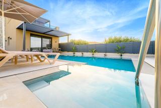 Petrus Luxury Villas in Old Hersonissos - 3 Bedrooms & 3 Bathrooms - Chersónissos - 3