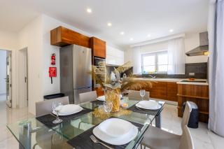 Spacious, Bright&Terrace Views Home by QuickTips - Baħar iċ-Ċagħaq - 9