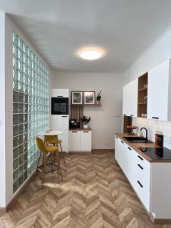 Timeless apartment near city center - Staré Mesto - 1