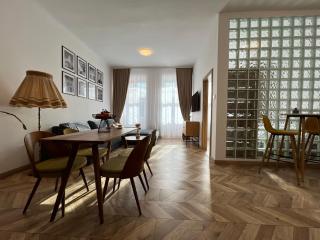 Timeless apartment near city center - Staré Mesto - 8