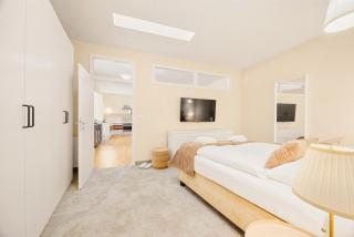 Hotel Reverie - Dependance, Check-in at Metropolitan Star - Bratislava - 2