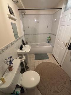 Warm and spacious 1 bed apartment - Letterkenny - 4