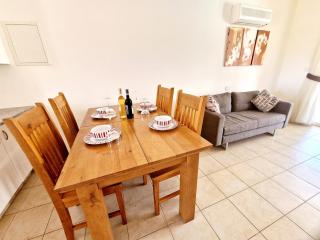 First floor apartment overlooking pool - Paphos - 5