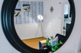 4BR Home for 8, Full Kitchen, Parking, WiFi in Northwich - Lostock Gralam - 7