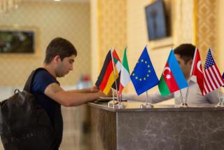 Istanbul Gold Hotel - Bakoe - 4