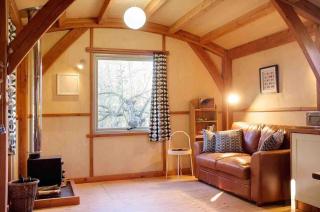 Daisy-a romantic logcabin hiding amongst the trees - Stoke Canon - 0