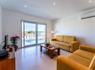 G at Bela Baia Salir - 4