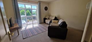 Tidy Spacious & Quiet 2BD on Edge of Cork City - Cork - 8