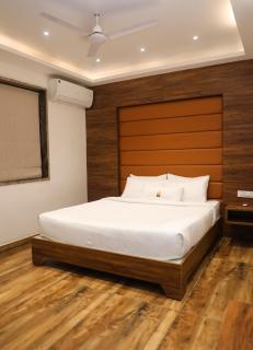 Triton Suites By Bestinn Leisure - Bangalore - 9