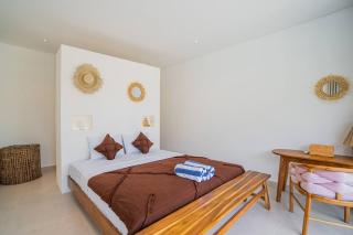 Tropical 3br Escape - Close To The Action - Kerobokan - 7