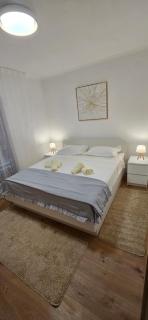 Apartmani Deniza 4 guests - 9