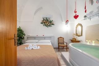 Relax 2 Cuori, Suite with Jacuzzi in Ostuni Historic Center - 9