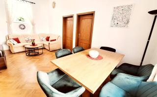 BEST apartment with FREE parking! - Zagreb - 0