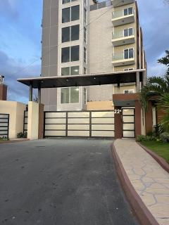 New Central 2 bed 2 bath Apartment with pool - 6