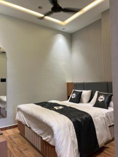 Hotel Maxus - Surat - 6