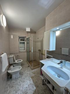 Emiri Center Apartment - Tirana - 1