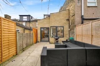GuestReady - Fabulous home with patio in Cann Hall - Londra - 3