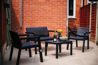 Stylish & Well Equipped Modern Home - Birmingham - 9