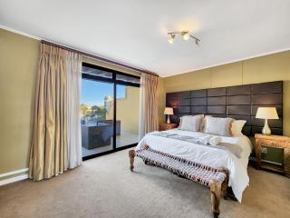 Family-Friendly Home with Ample Space - Cidade Do Cabo - 7