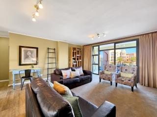 Family-Friendly Home with Ample Space - Cidade Do Cabo - 8