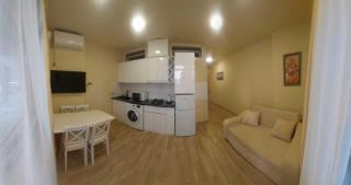 Andrew's 2 Rooms Apartment in Batumi ანდრიას 2 ოთახიანი აპარტამენტი ბათუმში - 0