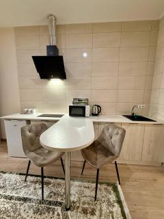 Sky of Paris Apartment - Chernivtsi - 8