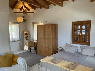 Bright Cozy Home with Terrace, Garden & Sea View - Neokhórion - 7