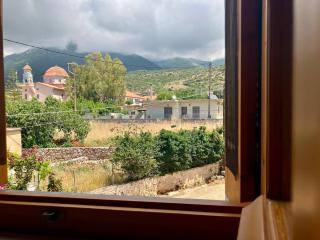 Bright Cozy Home with Terrace, Garden & Sea View - Neokhórion - 3