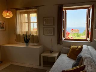 Bright Cozy Home with Terrace, Garden & Sea View - Neokhórion - 6