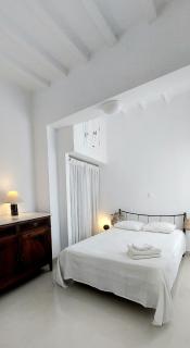 Eirini's House, centrally located in Parikia - 8