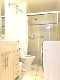 Park Regis Units Renew Best CBD, Top Value New Tile Floor - Cairns - 3