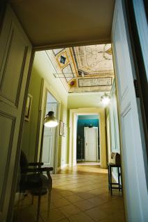 Storica dimora con affreschi Vanvitelliani - 2