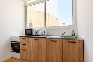 Bright & Airy Apt in Central Sliema - Sleeps 3 - Sliema - 7