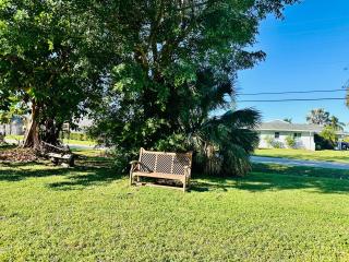 Florida style home near Barefoot Beach - Bonita Springs - 6