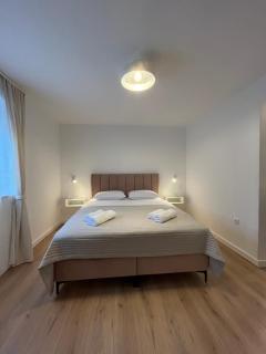Door 5 Apartment - Mostar - 7